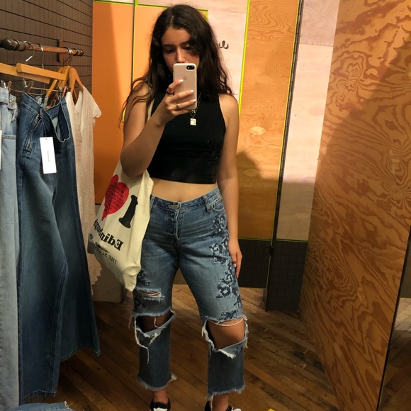 Meet your Posher, Jessica - Picture 2 of 5